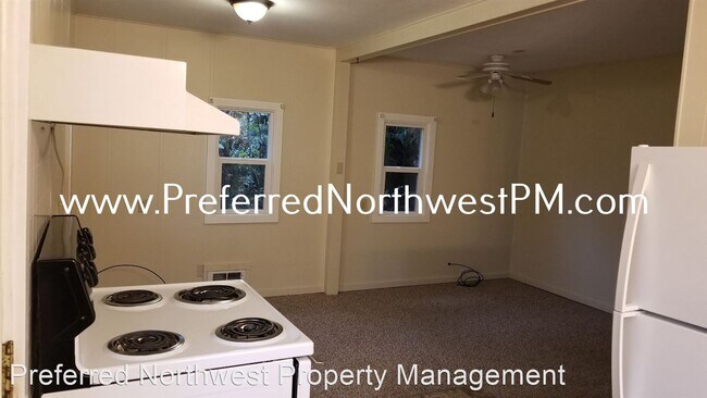 Building Photo - 1 br, 1 bath House - 566 1/2 W. Oregon Ave