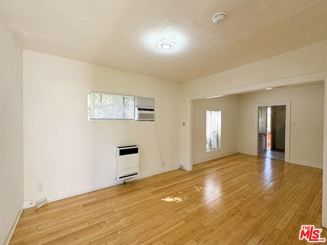 Building Photo - 4525 Franklin Ave