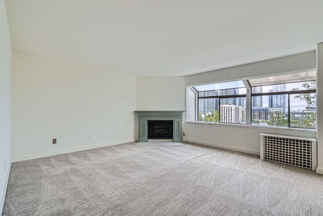 Stunning 2bed Condo with City Views & Prim... - Stunning 2bed Condo with City Views & Prim...