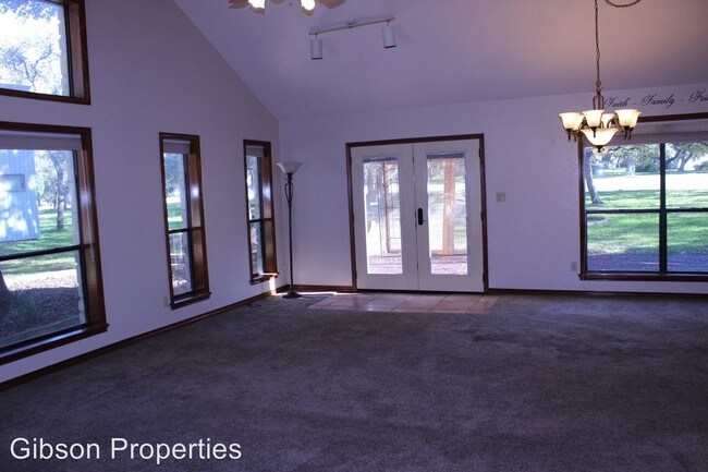 Building Photo - 29 Woodcreek Dr