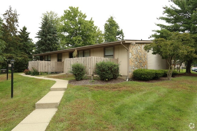 Building Photo - Harvest Grove Apts