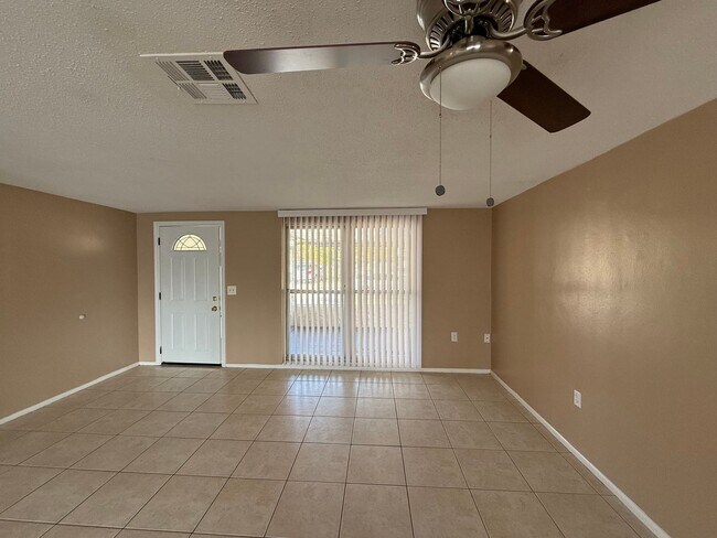 Foto del edificio - Available Now! Beautiful Single-Family House for Rent!