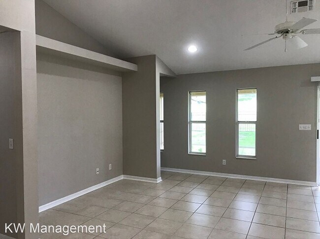 Foto del edificio - 3 br, 2 bath House - 4970 SW 63rd Loop - REIS