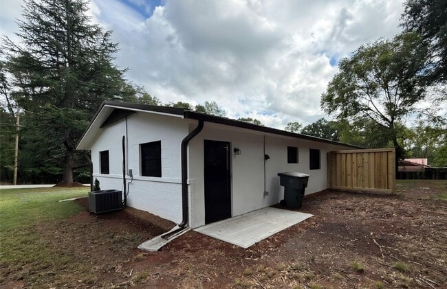 Foto del edificio - 904 8th Ave SW