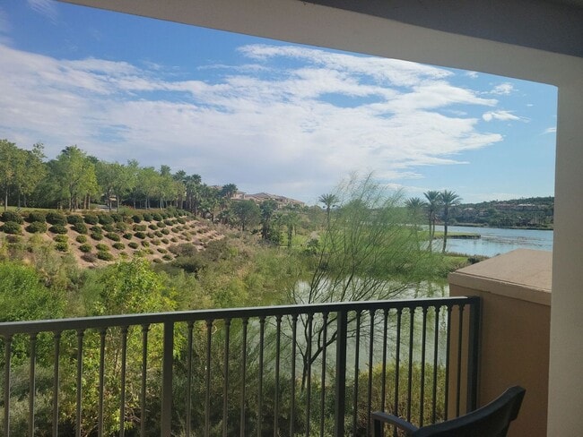 Foto del edificio - Stunning studio in Lake Las Vegas