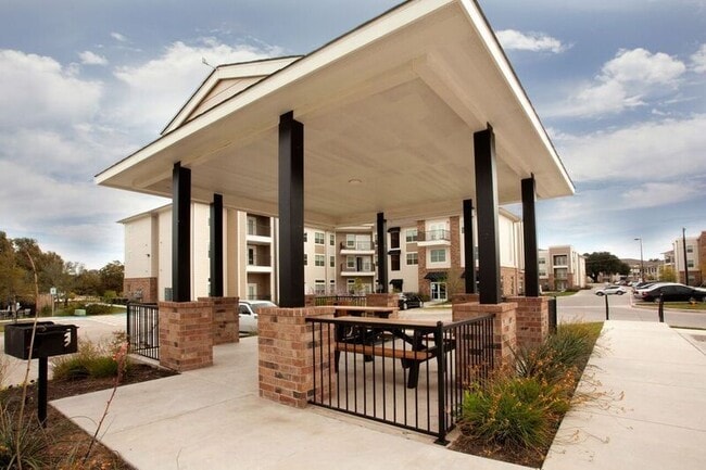 Building Photo - Barrons Branch II