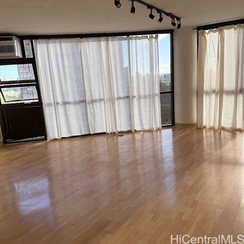 Foto del edificio - 2101 Nuuanu Ave