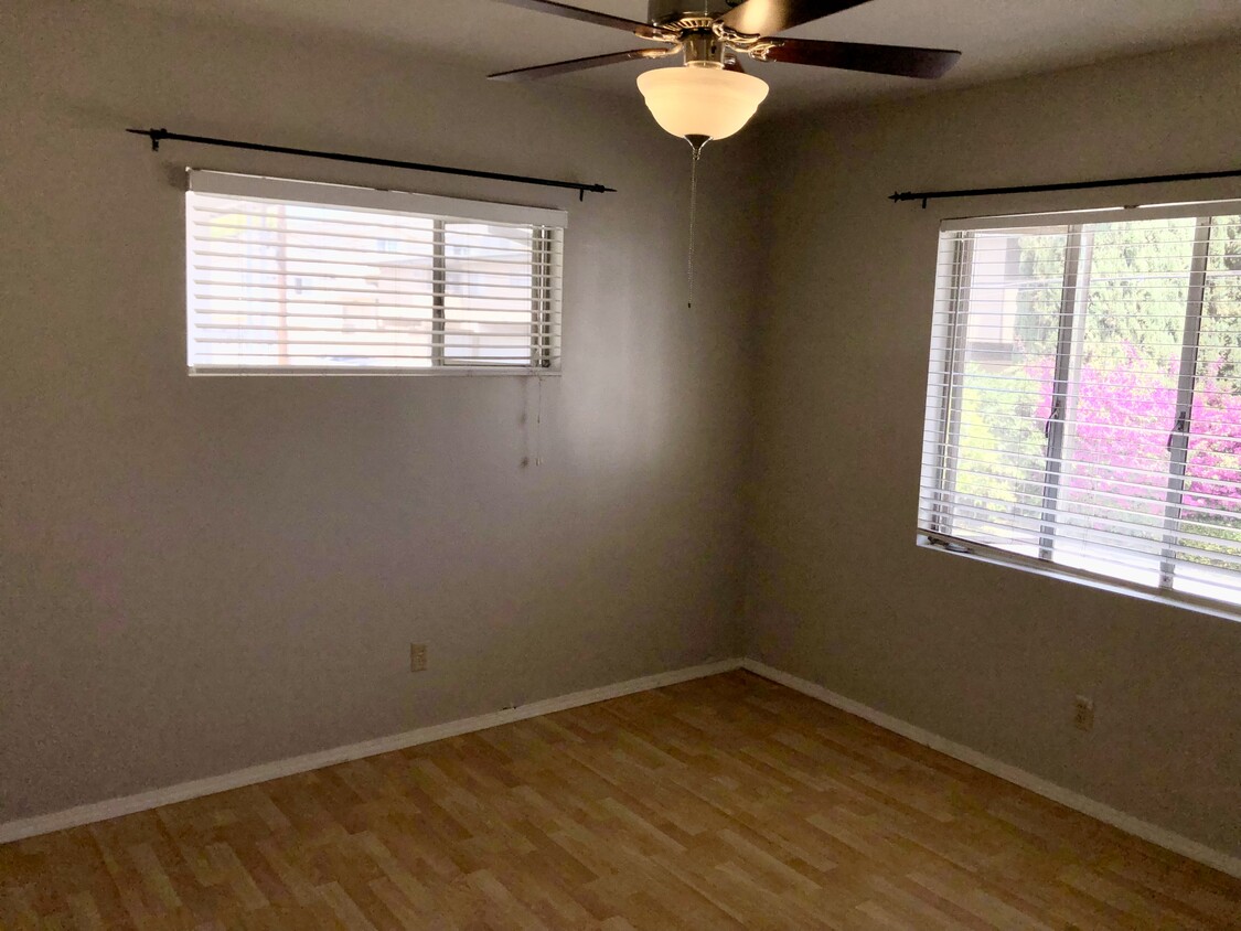 Foto principal - 747 Southview Rd