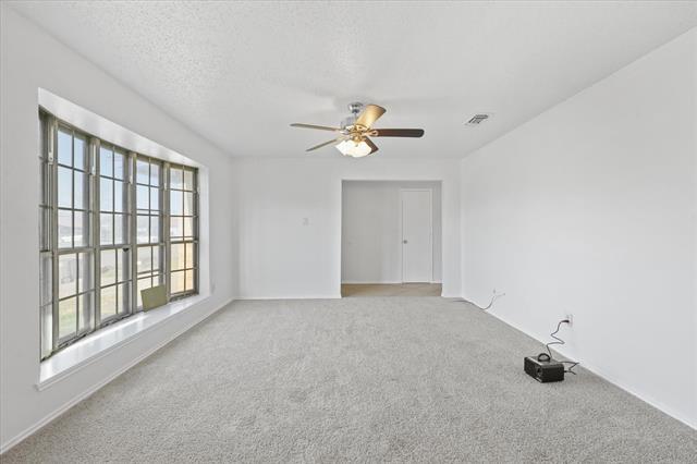 Building Photo - 3925 Wendover Dr