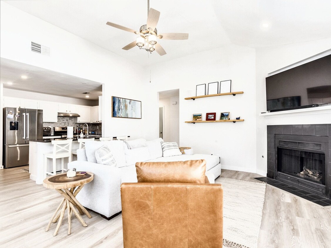 Foto principal - Lovely 3/BR 2.5/BA Modern Home with Premiu...