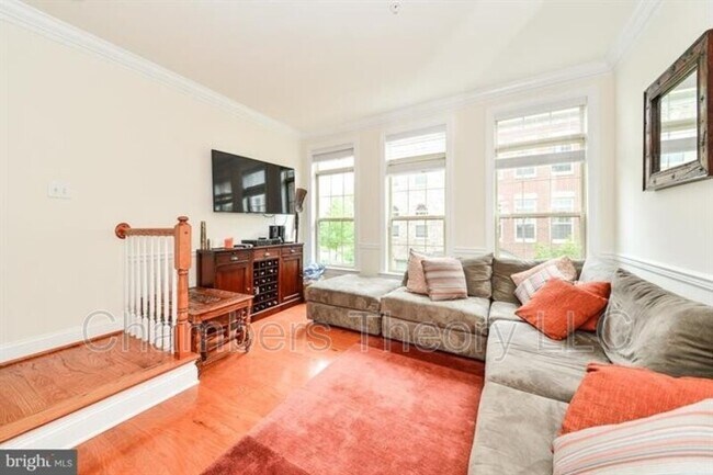 Foto del edificio - 402 N Thomas St