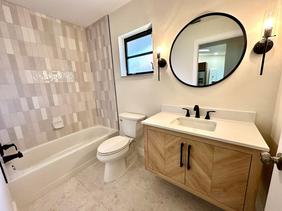 Foto del edificio - 6410 Royal Manor Cir