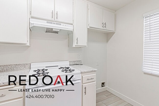 Building Photo - 3710 E Fountain St