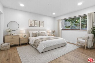 Building Photo - 614 6th Ave