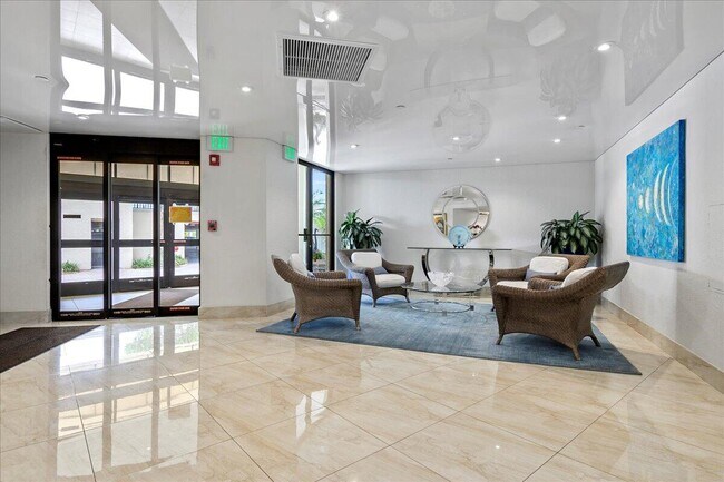 Foto del edificio - 5420 N Ocean Dr