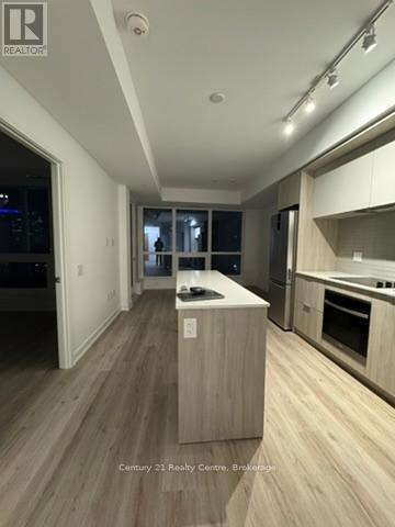 Building Photo - 395 Square One Dr