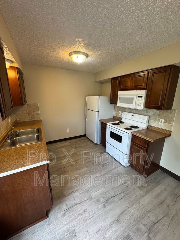 Foto del edificio - 753 S Campbell Ave