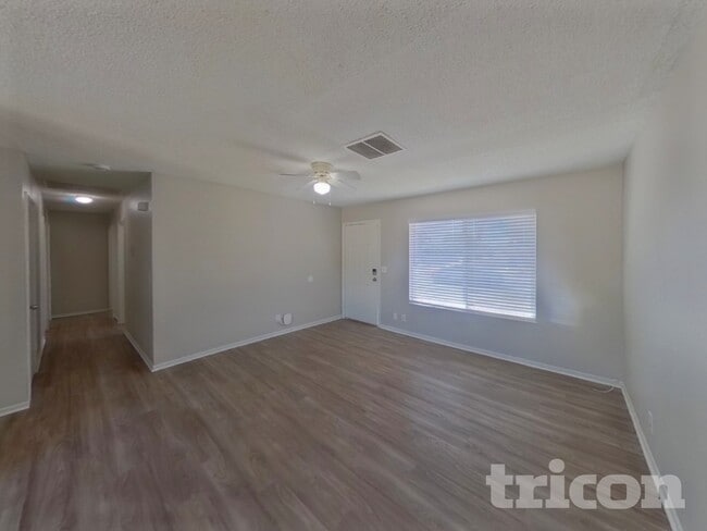 Foto del edificio - 4020 Maple Hill Rd