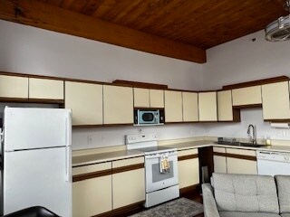 Foto del edificio - 156 Front St