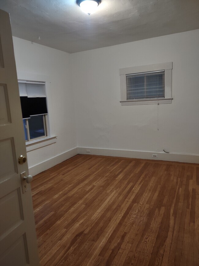 Foto del edificio - 16 Frances St