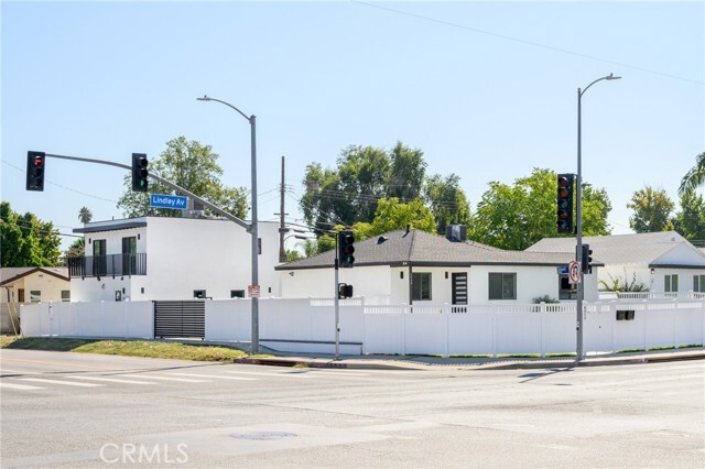 Primary Photo - 18060 Oxnard St