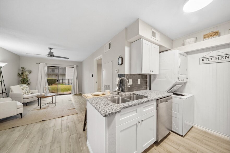 Foto principal - 13151 Walden Rd