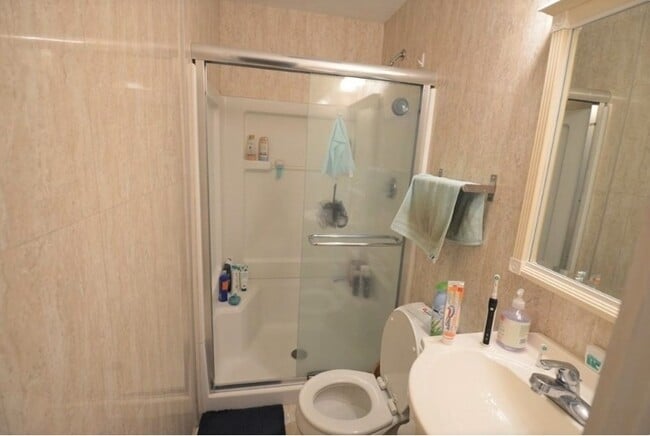 Foto del edificio - 69 Babcock St