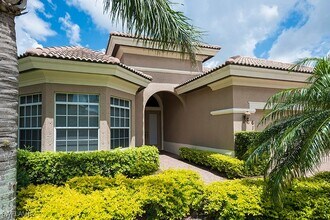 Building Photo - 6101 Dogleg Dr