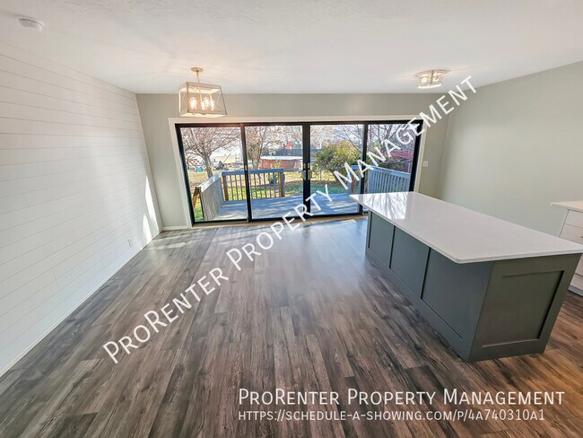 Foto del edificio - 1604 N 2615 W