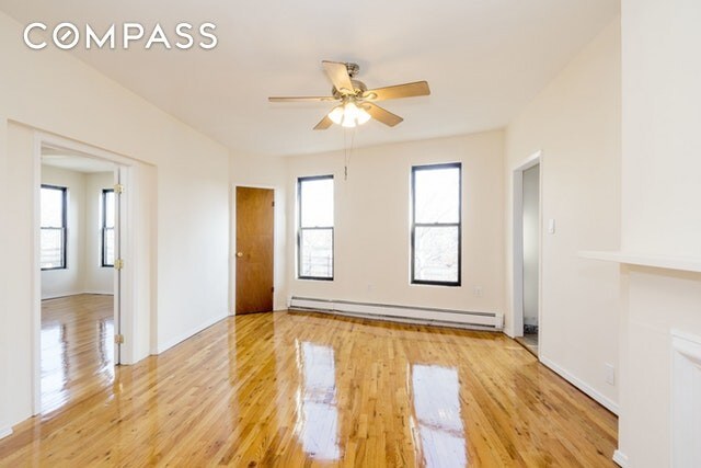 Foto del edificio - 88 E 5th St
