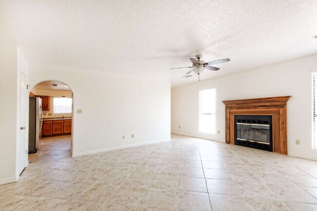 Foto del edificio - Comfortable home on a cul-de-sac with a great floorplan.
