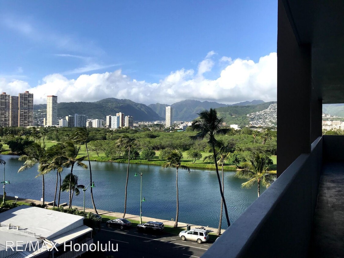 Foto principal - 1 br, 1 bath House - 2421 Ala Wai Blvd Apt...