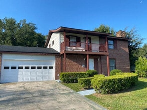Building Photo - 6214 Thumper St