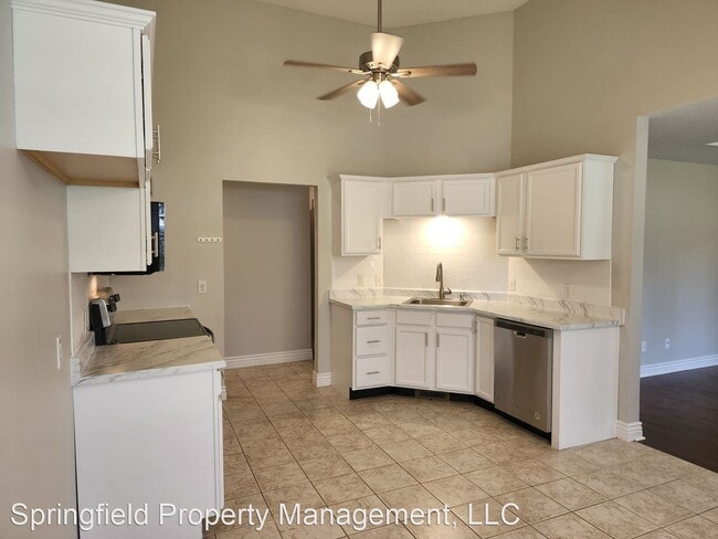 Building Photo - 3 br, 2 bath House - 5528 S Lexington
