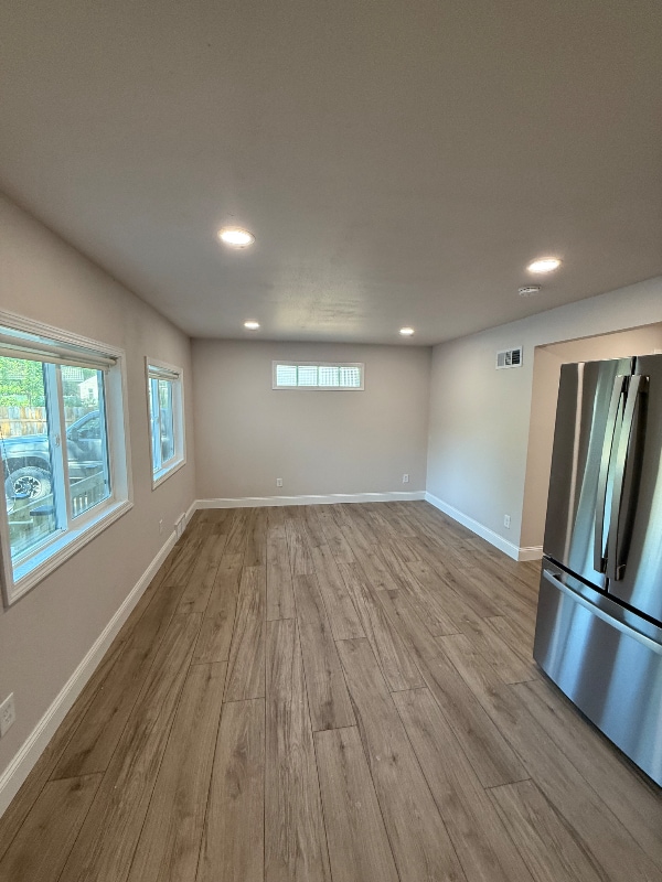 Building Photo - 617 S Hastings Way