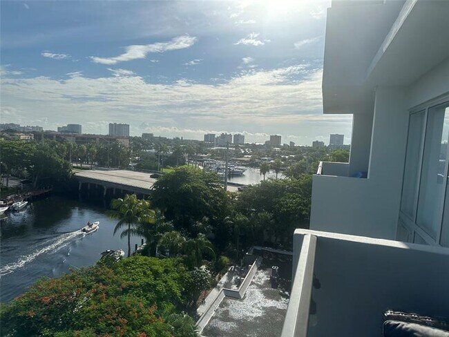 Foto del edificio - 801 S Federal Hwy