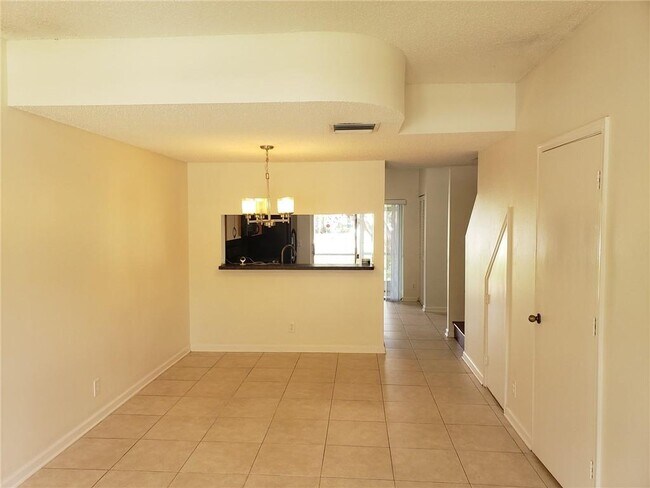 Building Photo - 7803 Dixie Beach Cir