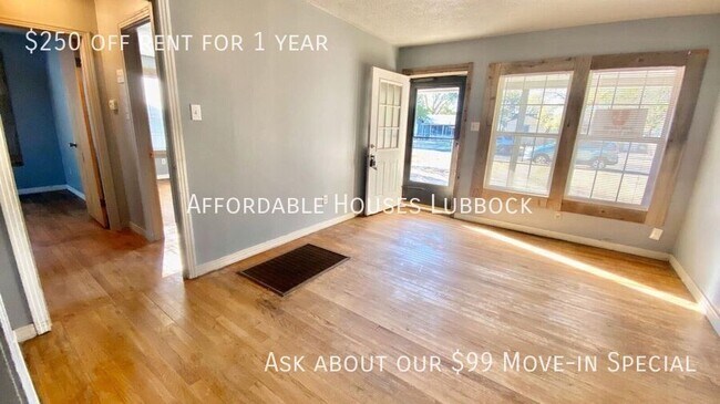 Foto del edificio - 3220 1st Pl