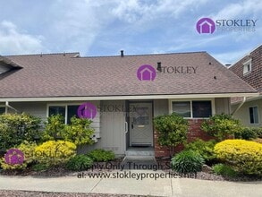 Building Photo - 105 Miramonte Dr