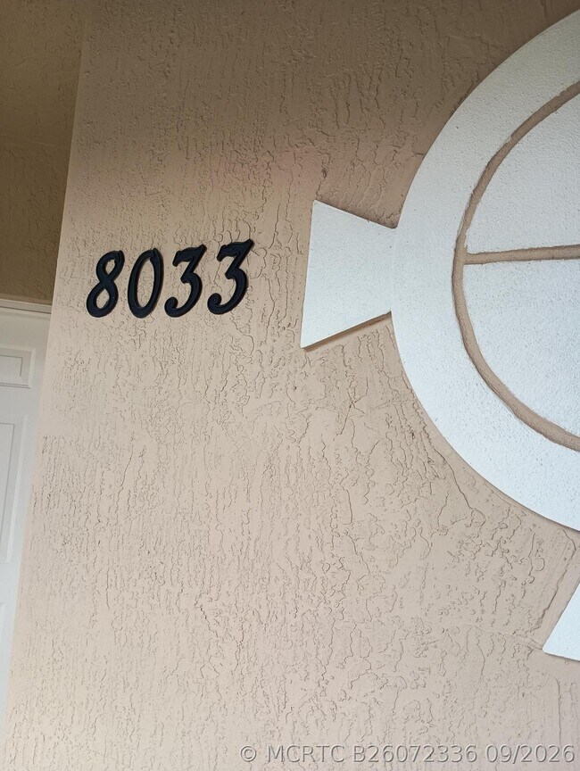 Foto del edificio - 8033 Carnoustie Pl