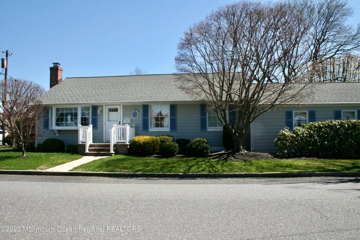 306 Ninth Ave, Spring Lake, NJ 07762 House for Rent in Spring Lake
