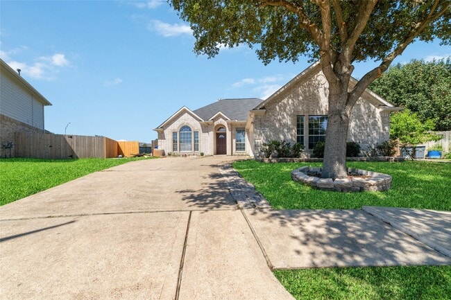 Foto del edificio - 8503 Ivanhoe Springs Dr