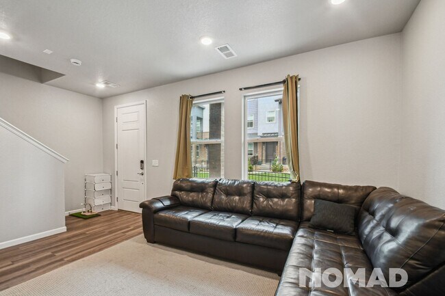 Photo - Charming 3BR Townhome in Castle Pines