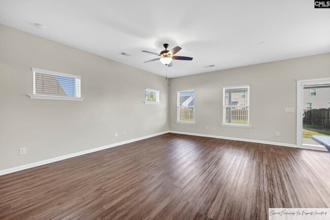 Foto del edificio - 160 Jersey Ln