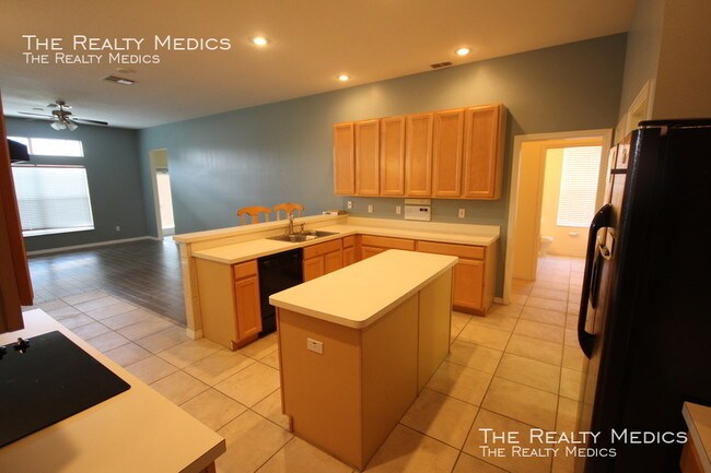 Foto del edificio - 326 Golf Course Pkwy