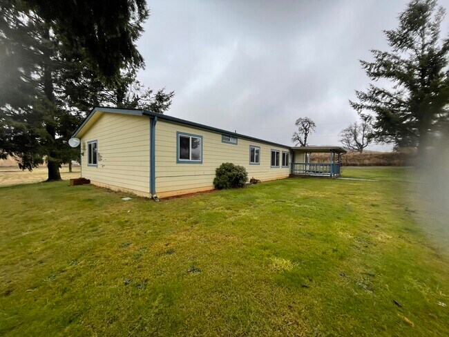 Foto del edificio - 7503 Skyline Rd S