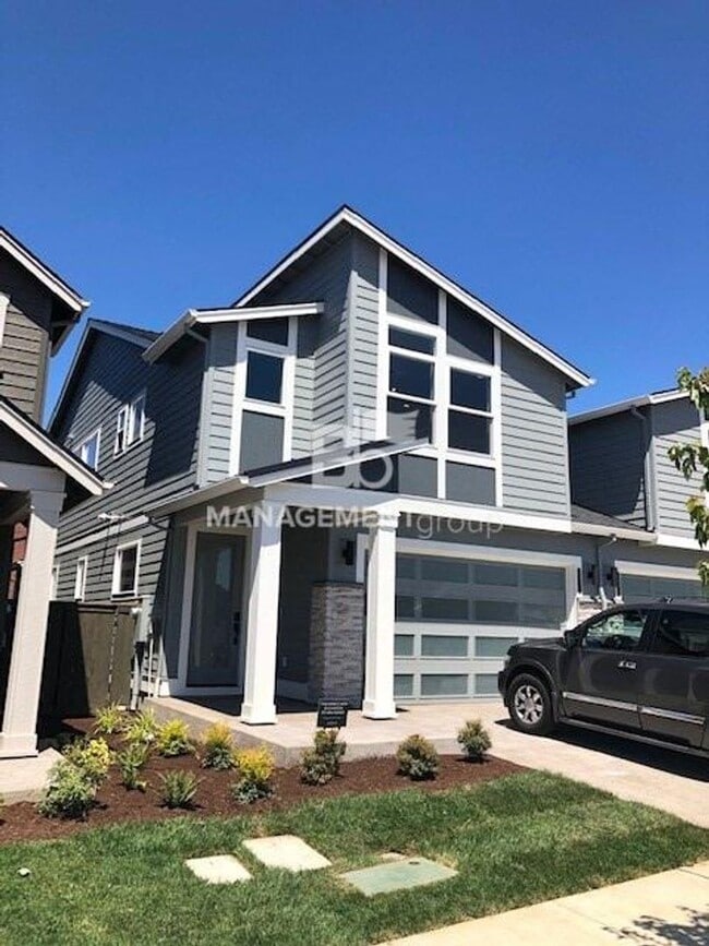 Building Photo - Luxurious Newer Home Located in South Hill...