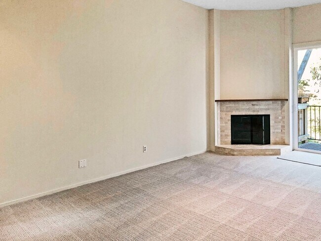 Foto del edificio - 532 Seaver Dr