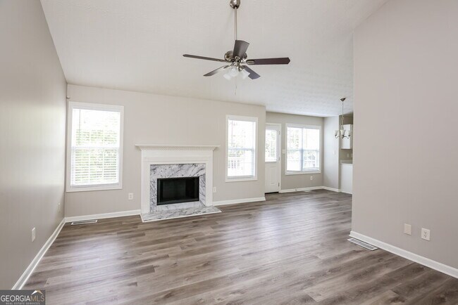 Building Photo - 139 Legacy Dr