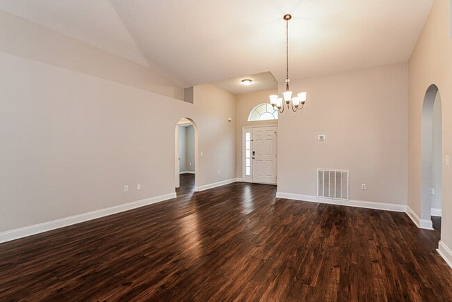 Building Photo - 308 Flint St